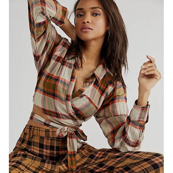 We The Free One Way Plaid Wrap Shirt By Free People Size Medium NWT - Picture 2 of 7